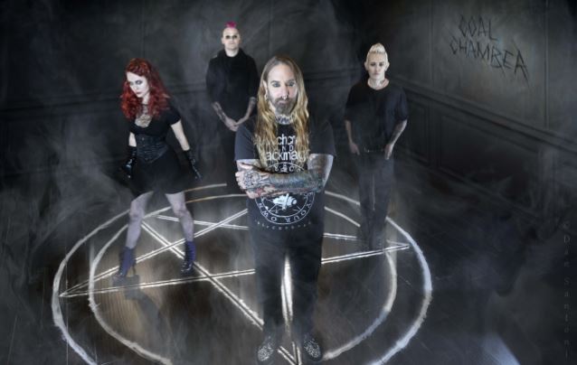 Urmareste noul lyric-video Coal Chamber